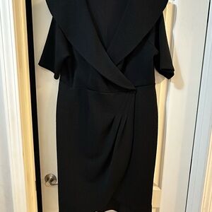 Sz 18 - Elegant Designer Black Dress - Christian Siriano - Dramatic collar